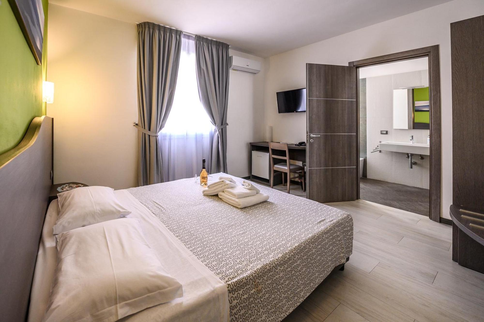 Hotel Rainbow Resort Марсала Екстериор снимка